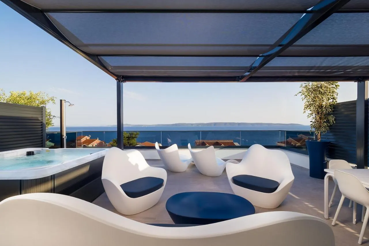 Luxury Apartment- Balcony- Private Rooftop And Jacuzzi- Common Pool Trogir