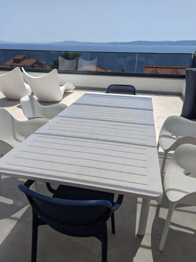 Luxury Apartment- Balcony- Private Rooftop And Jacuzzi- Common Pool Trogir Croatia