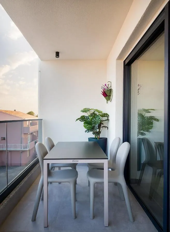 Apartment Luxury Apartment- Balcony- Private Rooftop And Jacuzzi- Common Pool Trogir